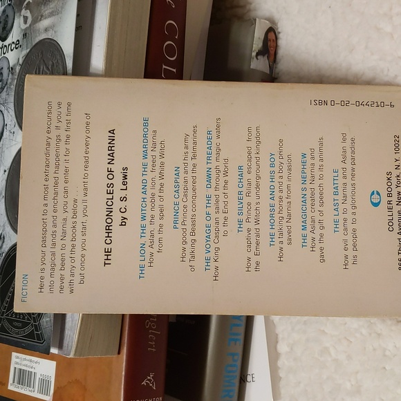 5 of C.S. Lewis The Chronicles of Narnia - Picture 2 of 16